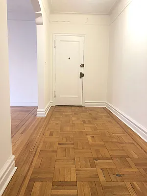 Rented by Kew Forest Realty Inc | media 3