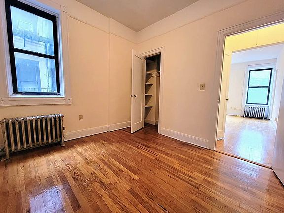 4th image of 449 E 78th St APT 3D