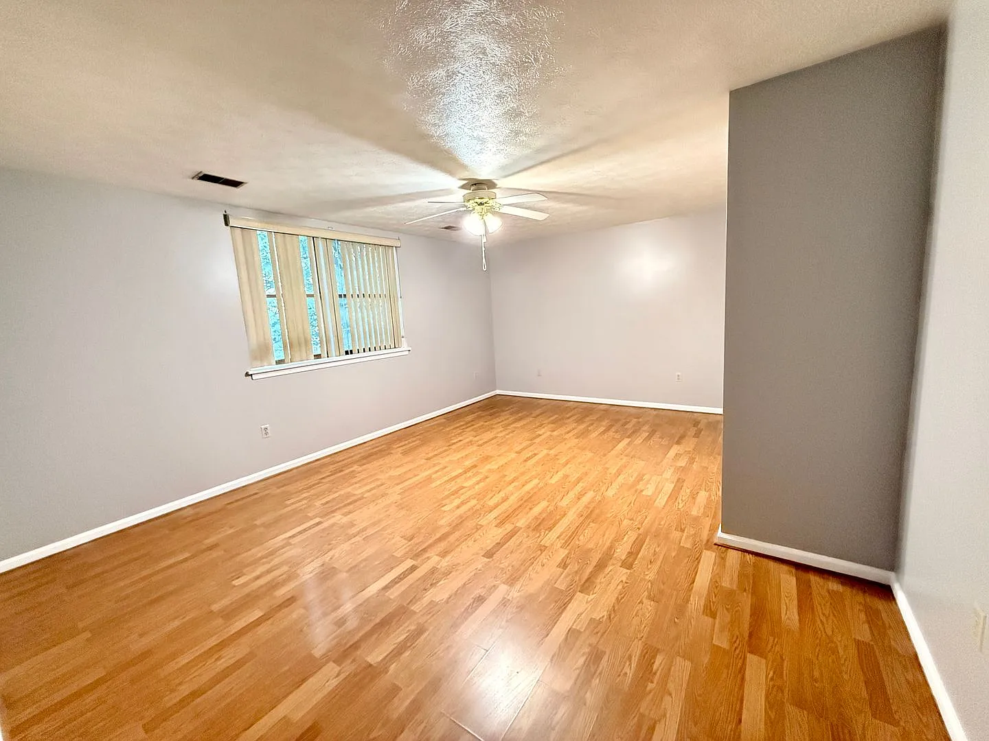 215 S Eaton Street — Photo 2