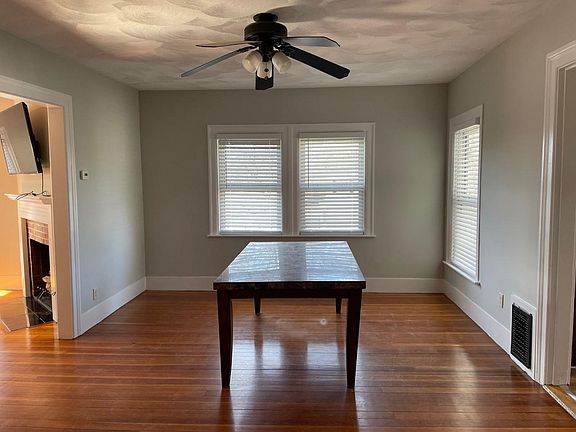 4th image of 119 Essex St
