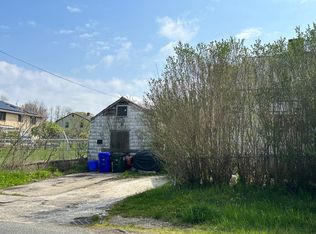 56 Naomi St, Bristol, RI 02809