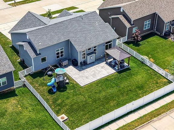 5th image of 209 W Pine Creek Ct