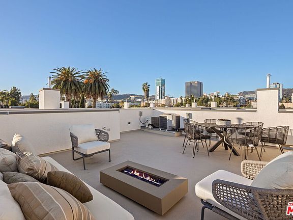 2nd image of 6118 Marbella Pl