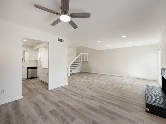 5th image of 9807 Bent Branch Ln