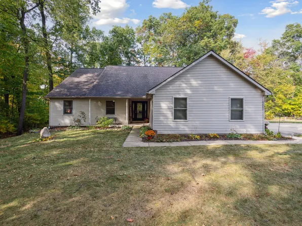 4808 Hidden Hills Cir, Howell, MI 48855
