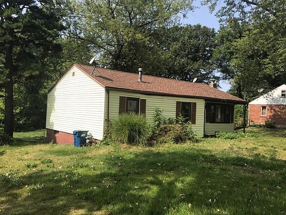 3rd image of 527 Averill Ave