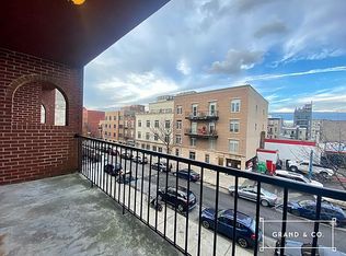 42 Maujer St APT 3R, Brooklyn, NY 11206
