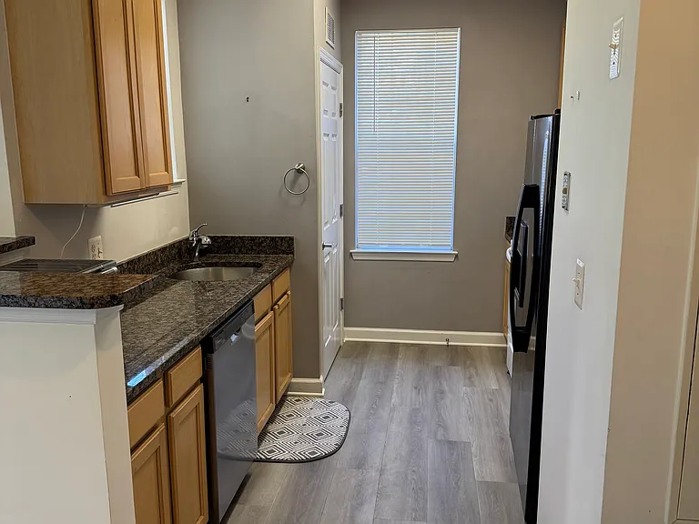 42446 Mayflower Ter #104 — Photo 10