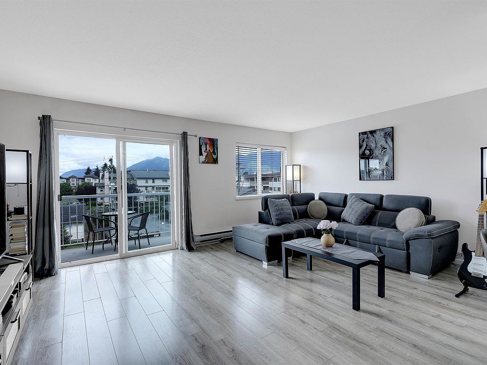 1st image of 8934 Mary St #303
