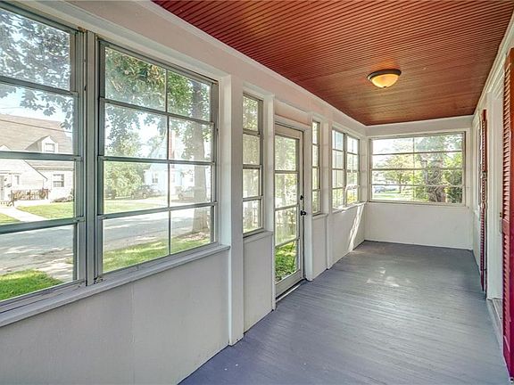 5th image of 2513 Irisdale Ave