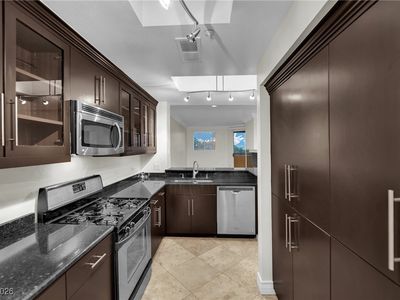 220 E Flamingo Rd Unit 412, Las Vegas, NV, 89169