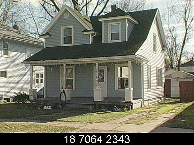 1st image of 1118 E Fox St