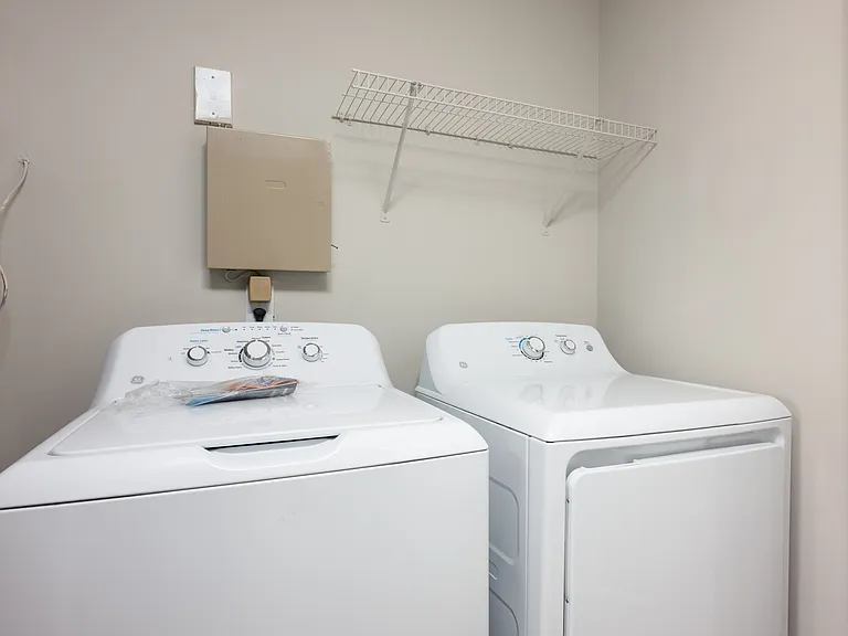 Cedar Trace Apartment Homes — Photo 15