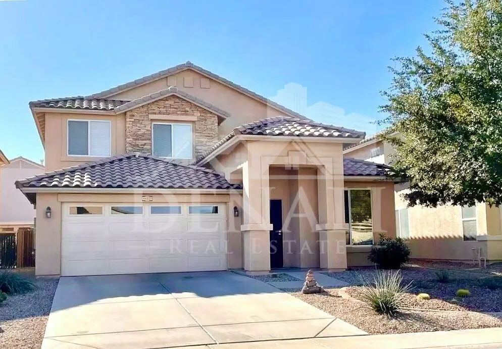 4 bed, 2.5 bath, 2627 sqft, $2,200 — Photo 1