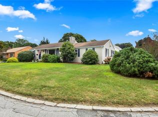 74 Vancouver Ave, Warwick, RI 02886