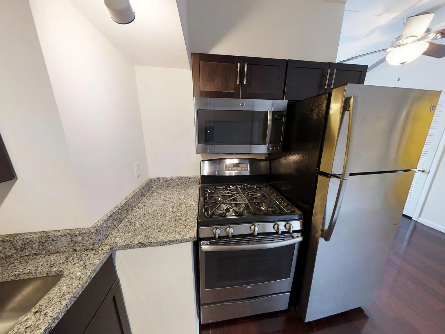 Studio, $1,250 — Photo 4