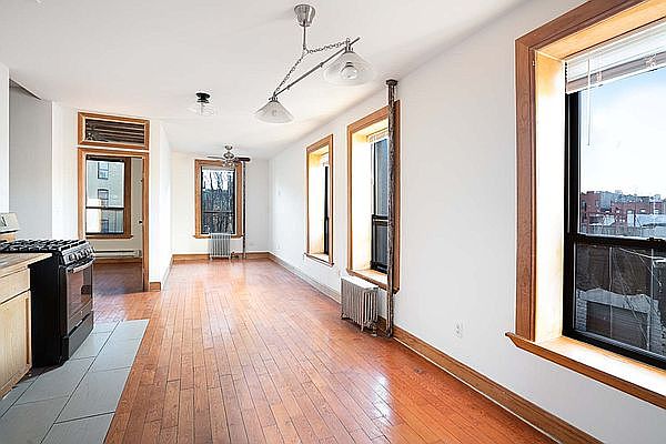 1st image of 2228 1st Ave #8B