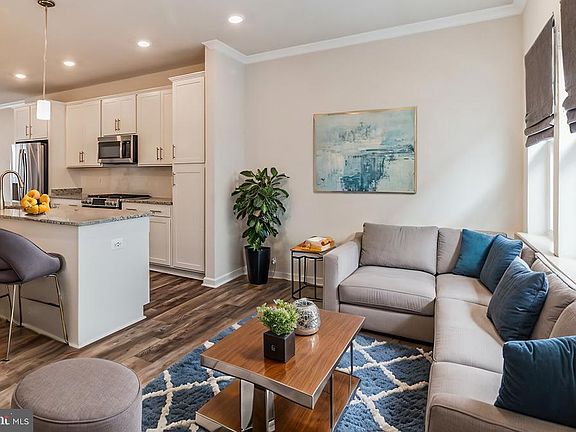 3rd image of 16125 Connors Way