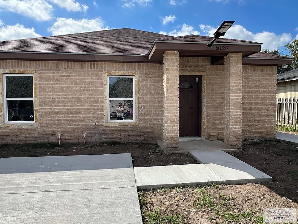 1st image of 5037 Camellia Dr #A