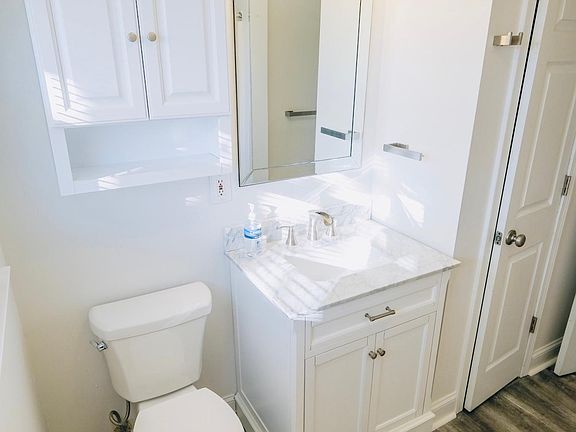 2nd image of 105 N Willow St APT 4