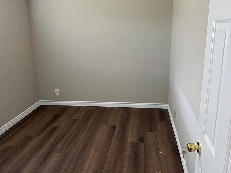 3028 E Vermillion St — Photo 30