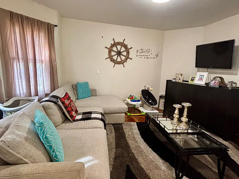 757 Summer St #2 — Photo 8