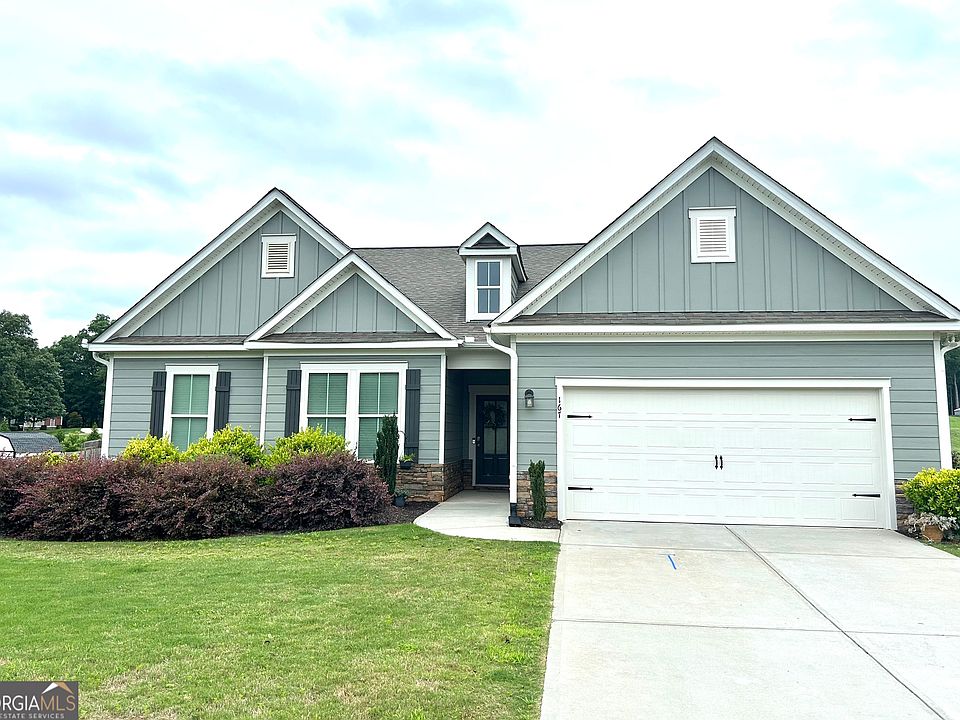 1st image of 167 Waterford Cir