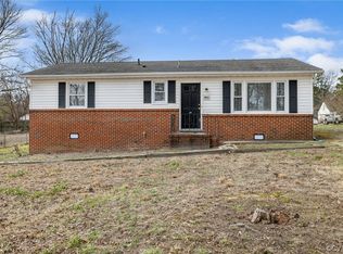 15900 Edgewood Dr, Chester, VA 23831