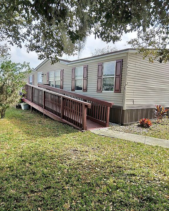 1st image of 3911 Glenwick Dr
