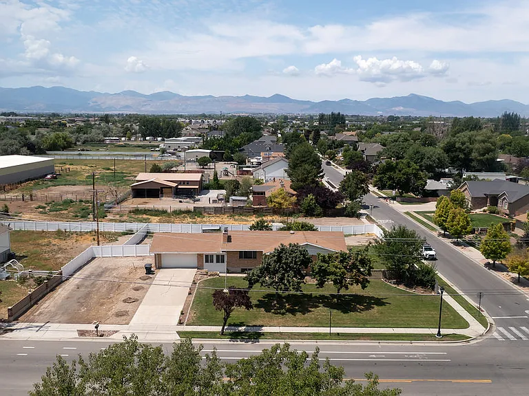 11044 S Temple Dr — Photo 34