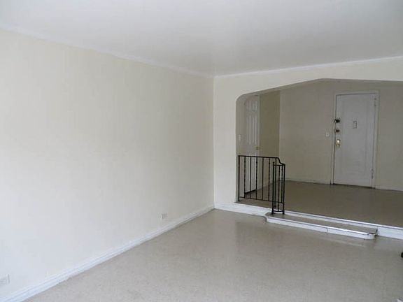 2nd image of 1011 Carroll Pl APT 2E
