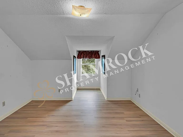 4613 Westchester Dr — Photo 22