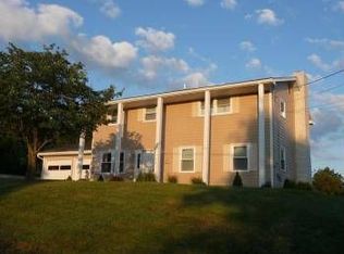 500 Finnin Rd, New Kensington, PA 15068