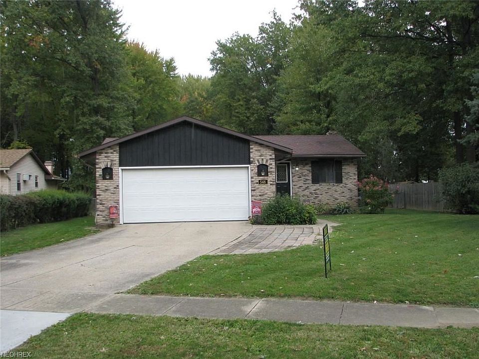 1st image of 548 Carol Ln