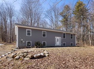 700 Post Rd, Bowdoinham, ME 04008