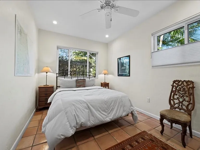 1642 Catalonia Ln — Photo 6