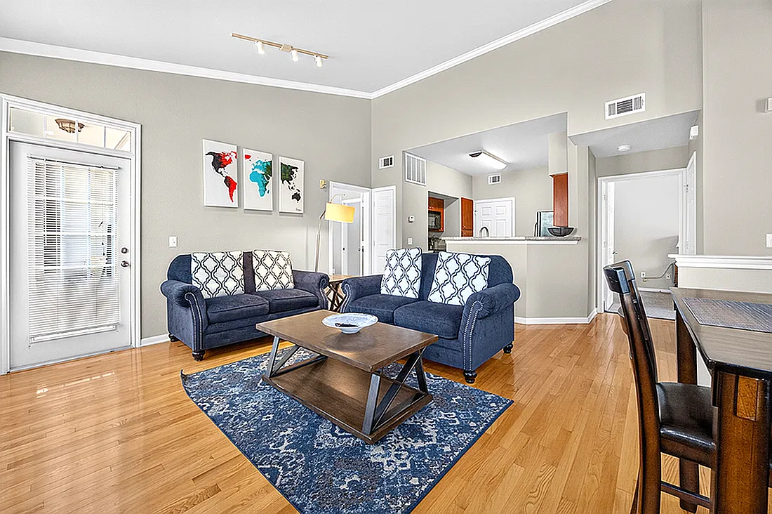 Stone Manor Apartment Homes — Photo 3