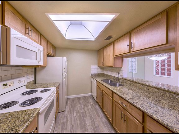 3rd image of 8310 E McDonald Dr APT 7105