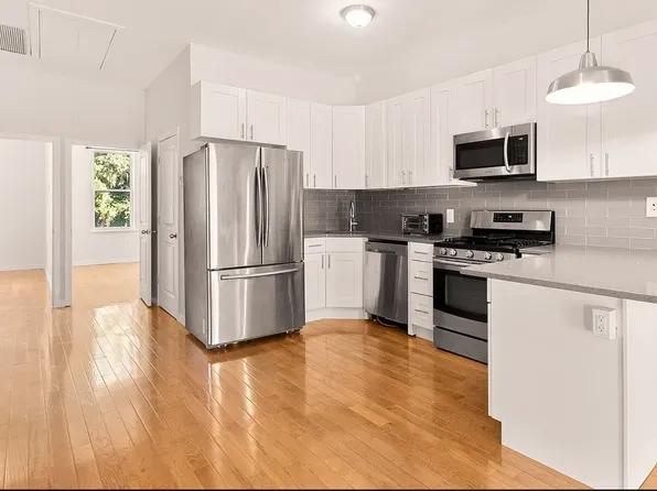 958 Madison Street image 1 of 8