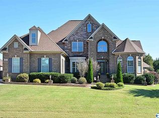 125 Forest Ridge Dr, Huntsville, AL 35806