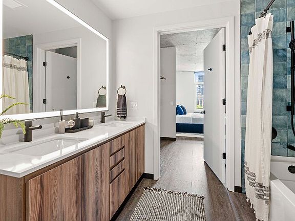 3rd image of 169 N Ashland Ave