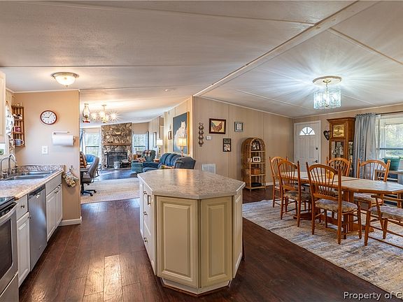 2nd image of 9175 Eagles Nest Ln