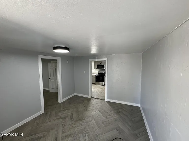 10277 N Loop Dr #B — Photo 21
