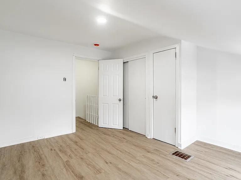 150 Mount Holly Ave — Photo 9