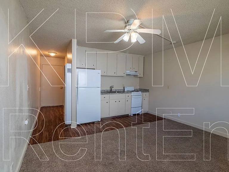 1028 N Commerce St #6 — Photo 6