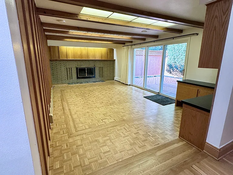 17 Avonwood Blvd — Photo 16