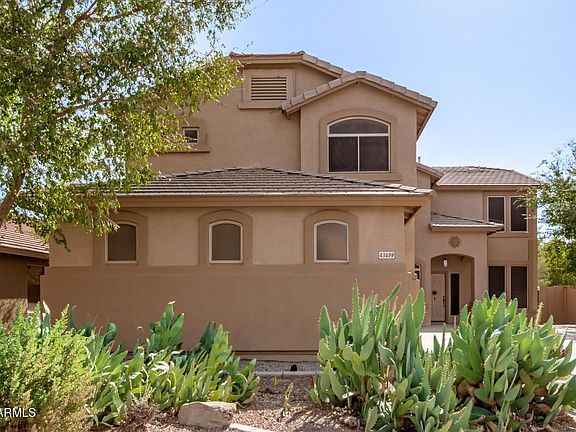 3rd image of 43499 W COURTNEY Drive