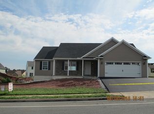 179 Lauschtown Rd, Denver, PA 17517