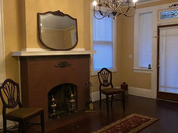 2nd image of 405 W 6th St #2