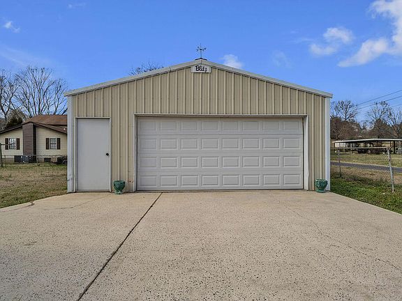 2nd image of 7803 Middle Valley Rd